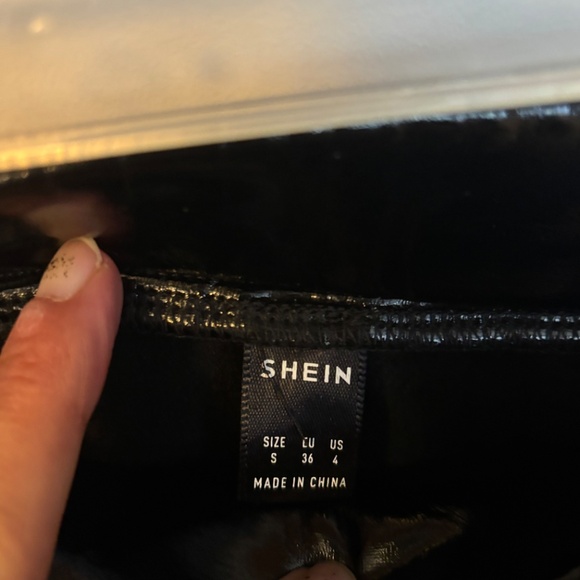 Faux leather black pants like new - Picture 2 of 3